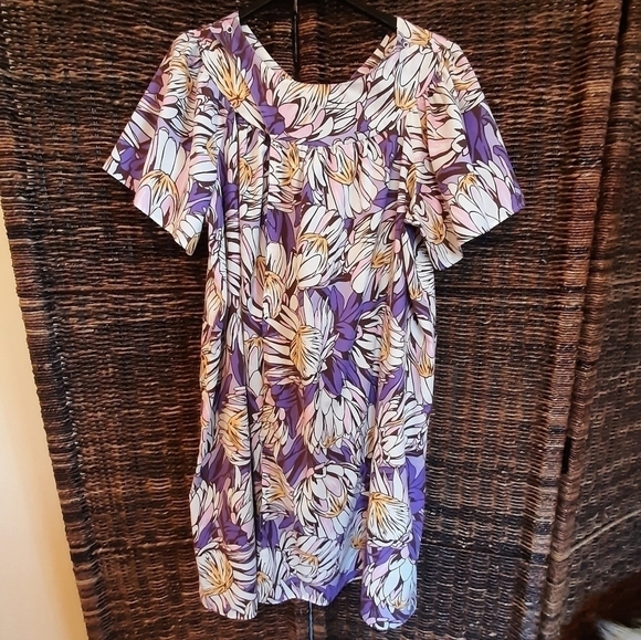 Vintage Hawaiian Wrap Muumuu House Dress Hospital Gown Oversize Polynesian Apron - Picture 2 of 6